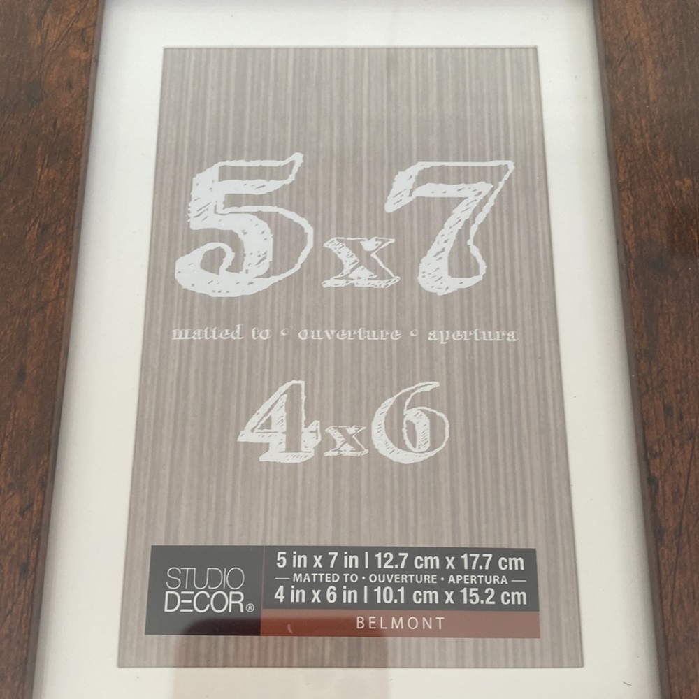 Frame / Cadre - Picture 2 of 4